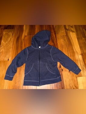 Hanna Andersson jacket
Size 5/6